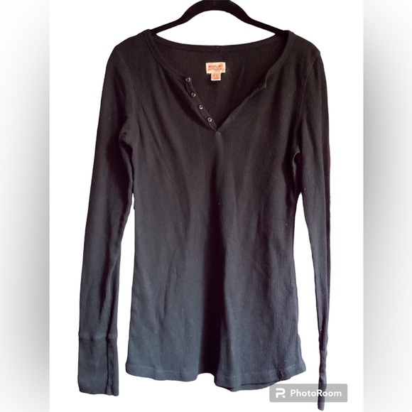 6 Women’s Shirt Bundle - Picture 2 of 7